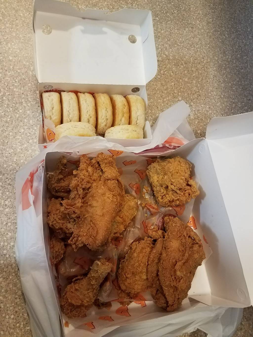 Popeyes Louisiana Kitchen | restaurant | 2160 Street Rd, Bensalem, PA 19020, USA | 2156389798 OR +1 215-638-9798