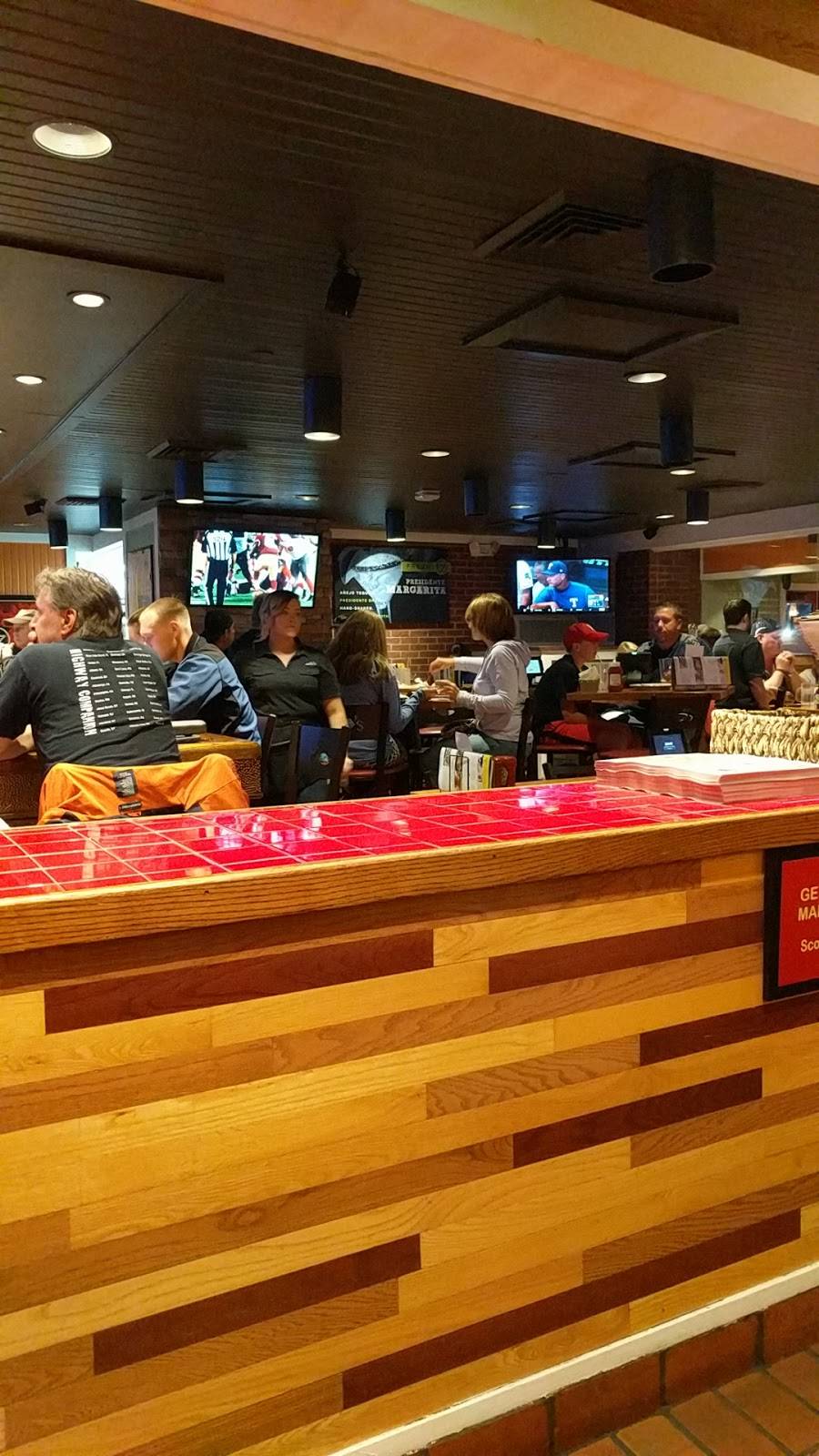 Chilis Grill & Bar | meal takeaway | 502 Baltimore Pike, Bel Air, MD 21014, USA | 4106382992 OR +1 410-638-2992