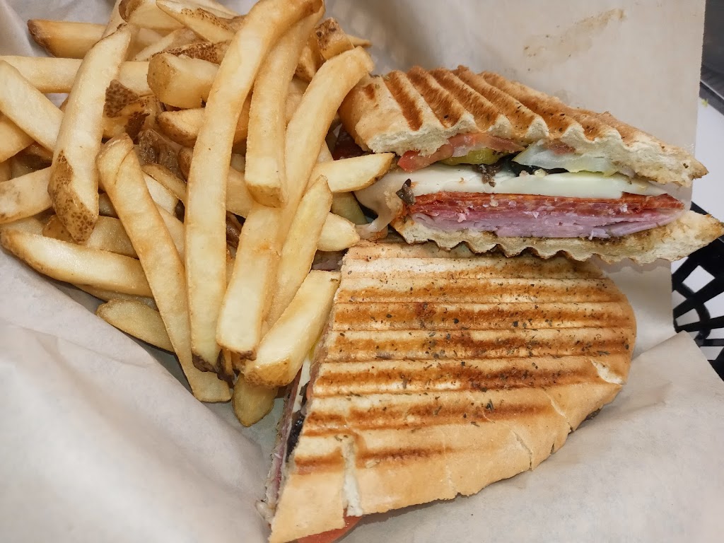 Crockery cafe and Infusery | restaurant | 1477 W White Mountain Blvd, Lakeside, AZ 85929, USA | 9283581095 OR +1 928-358-1095