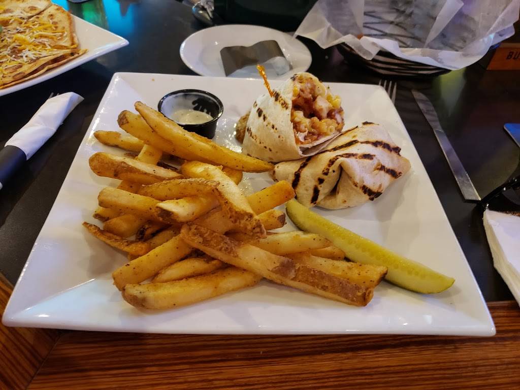 Schuggys American Grill & Taphouse | restaurant | 1055 Davis St, Hammond, WI 54015, USA | 7157962319 OR +1 715-796-2319