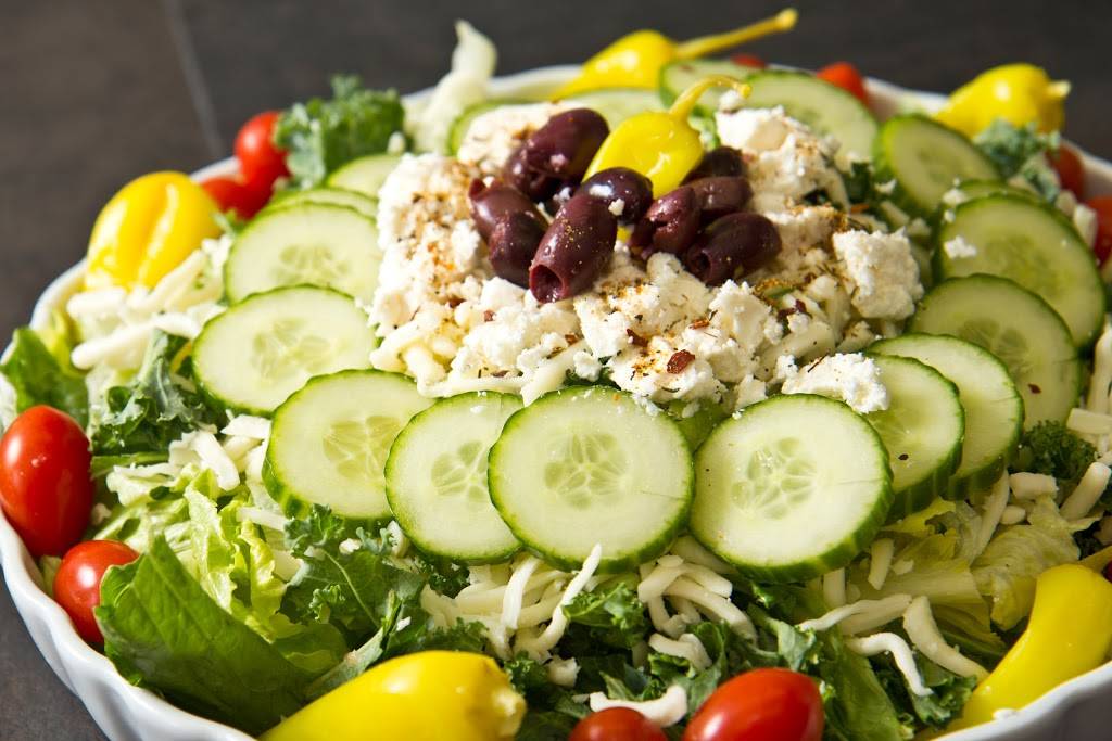 Upper Crust Pizza & Chicken | meal delivery | 15320 Detroit Ave, Lakewood, OH 44107, USA | 2162268888 OR +1 216-226-8888