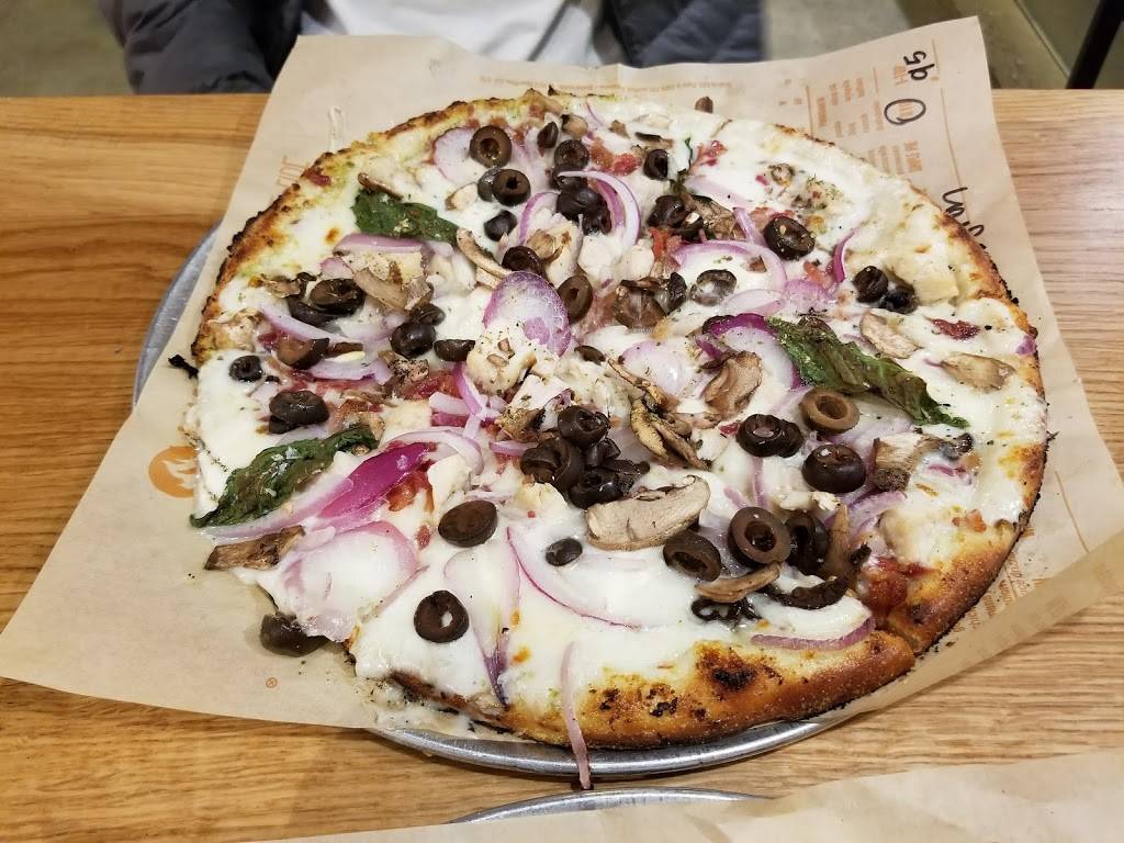 Blaze Pizza | restaurant | 1100 Fair Oaks Ave, South Pasadena, CA 91030, USA | 6265000498 OR +1 626-500-0498