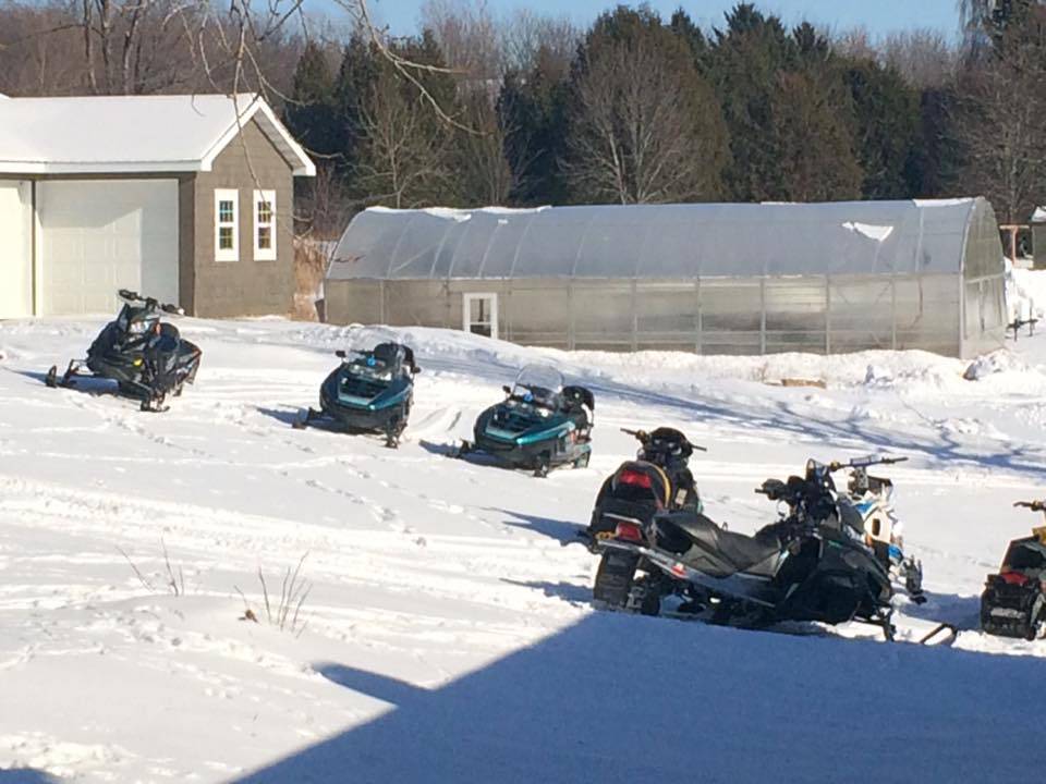 Fishtail Inn Bar & Grill | restaurant | W5636 Co Rd EE, Hilbert, WI 54129, USA | 9204391565 OR +1 920-439-1565