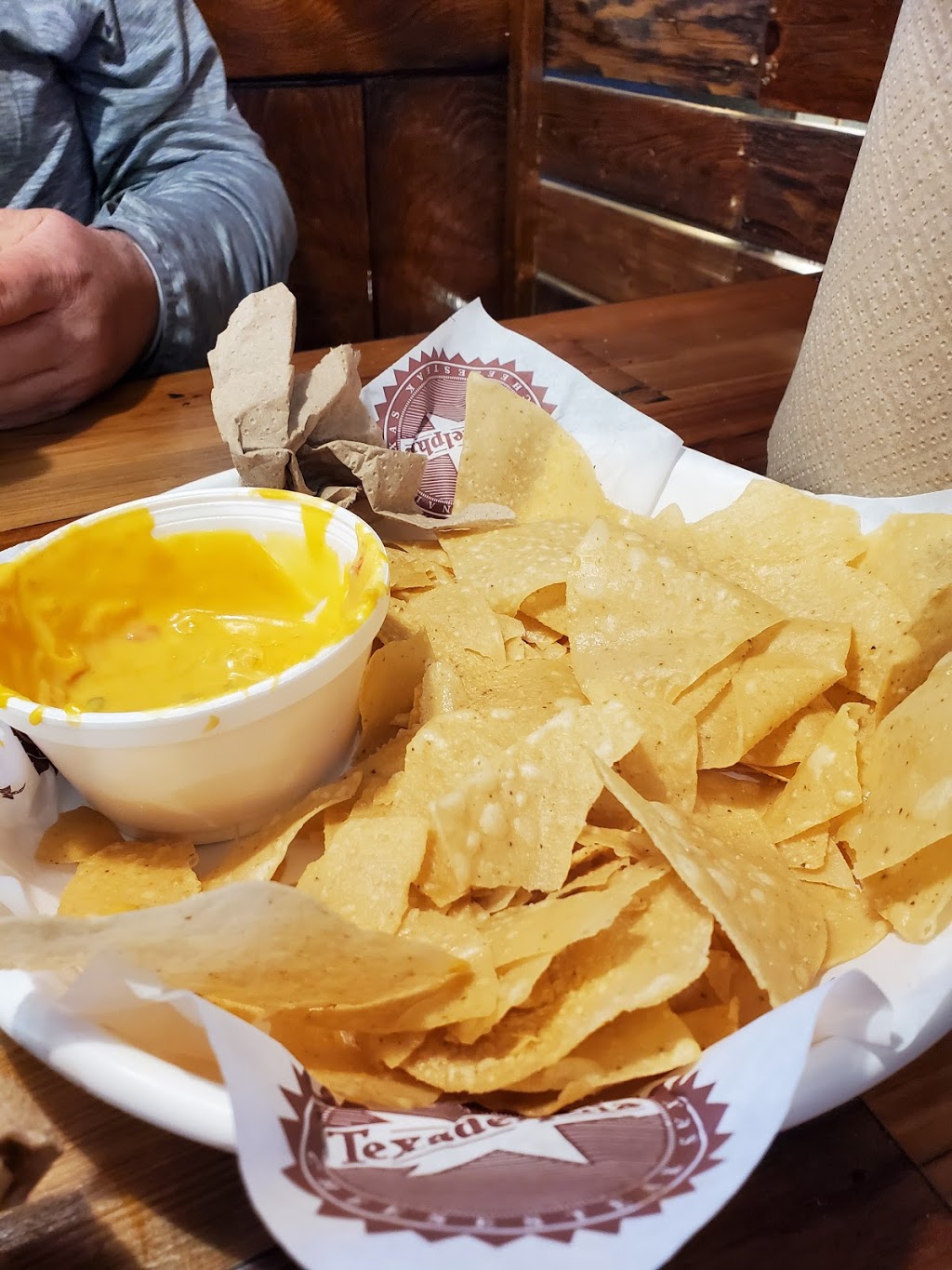 Texadelphia - The Strand | restaurant | 11255 Huebner Rd #109, San Antonio, TX 78230, USA | 2107299001 OR +1 210-729-9001