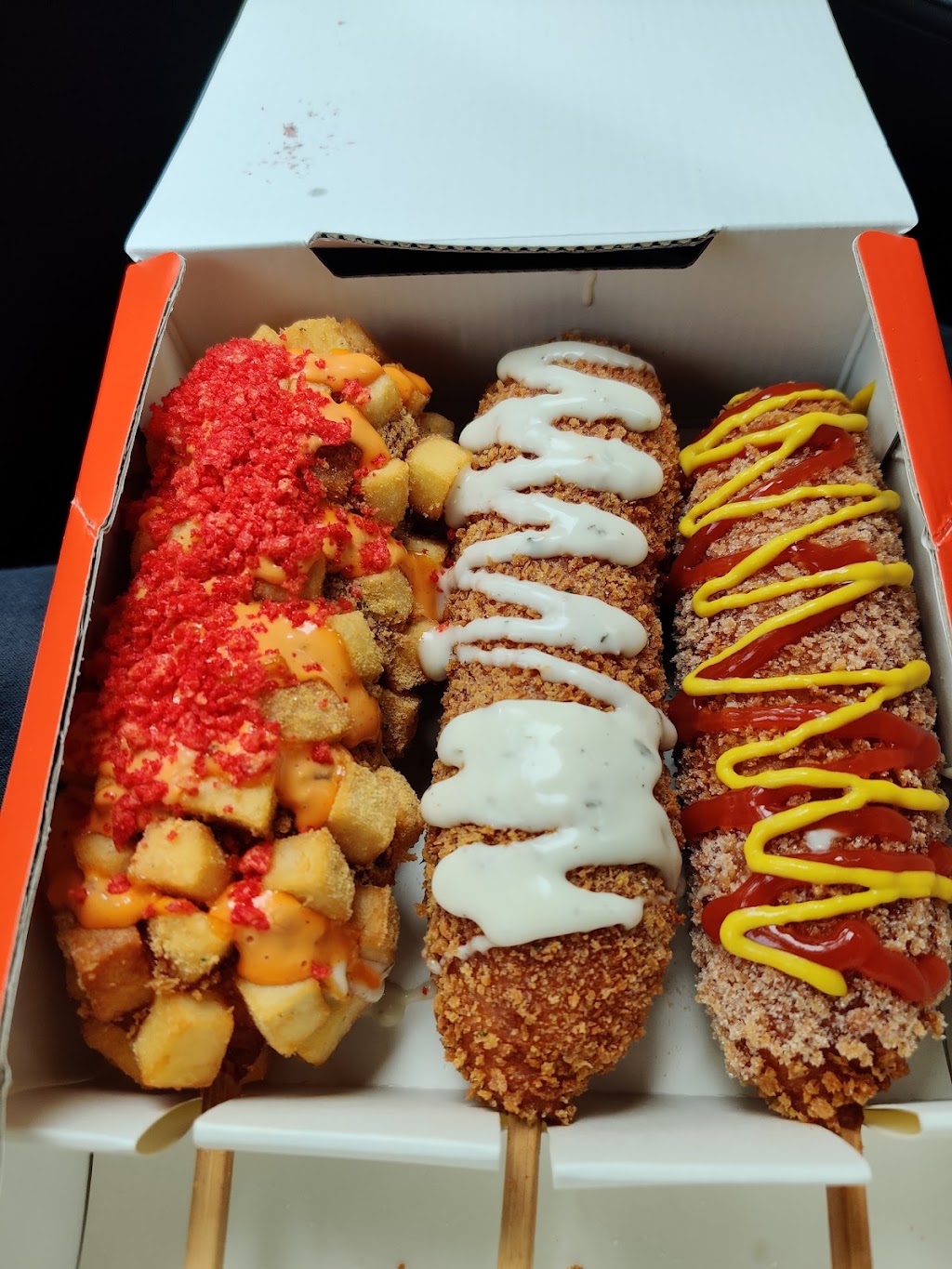 Two Hands Corn dogs | restaurant | 2648 Watt Ave #117, Sacramento, CA 95821, USA | 9164028081 OR +1 916-402-8081