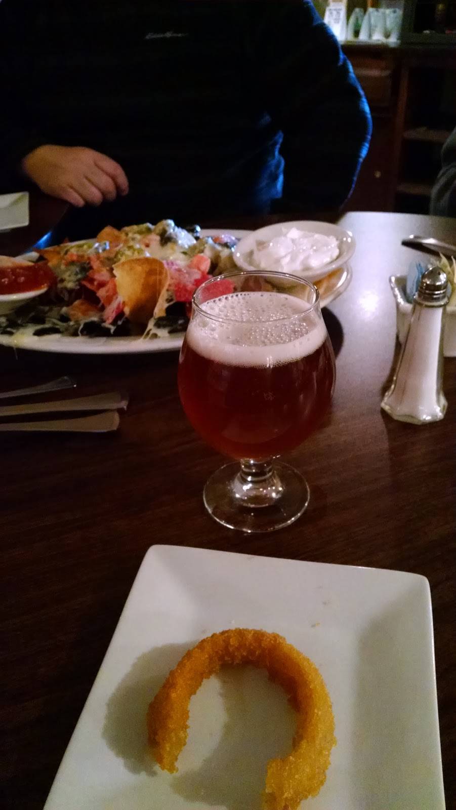 The Draught House | restaurant | 42 W Boylston St, West Boylston, MA 01583, USA | 5088354722 OR +1 508-835-4722