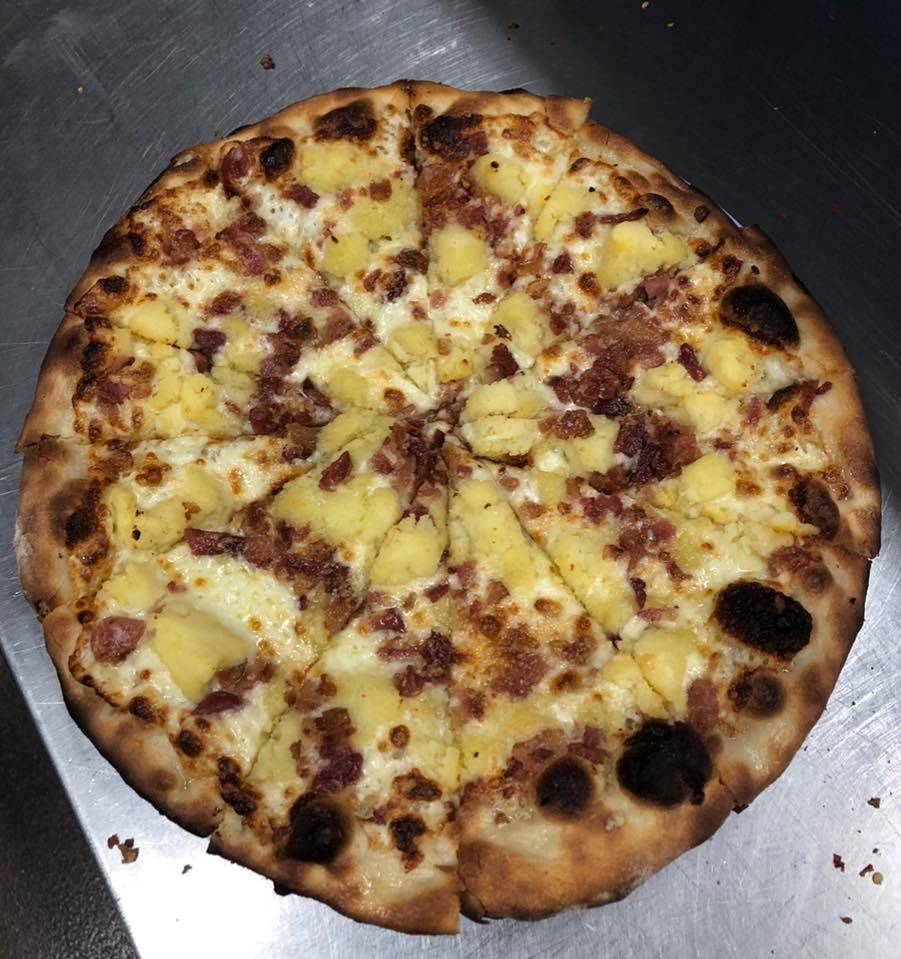 Domenics and Vinnies Pizza | restaurant | 868 Meriden-Waterbury Turnpike, Southington, CT 06489, USA | 8606219846 OR +1 860-621-9846