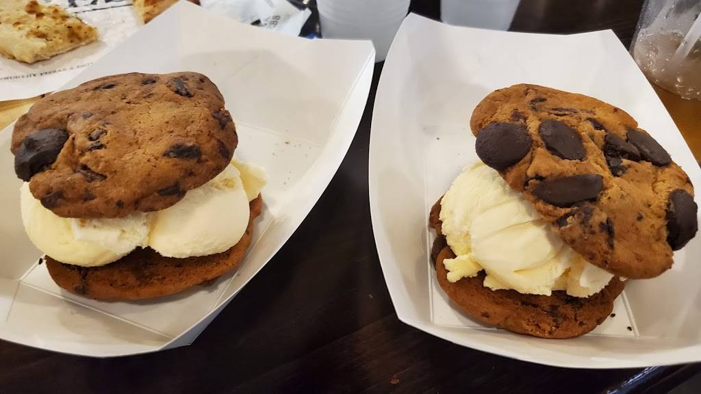 The Pizza Press | restaurant | 1000 Kamehameha Hwy Suite 233 Suite 233, Pearl City, HI 96782, USA | 8087447771 OR +1 808-744-7771