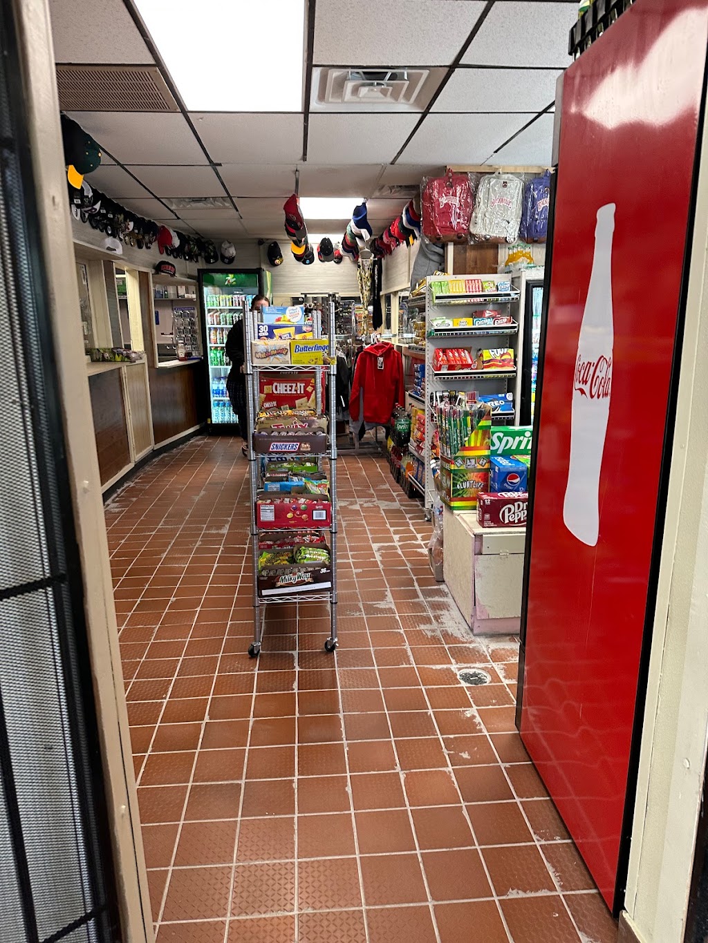 Mars Mart 4 | restaurant | 2224 S Oliver Ave, Wichita, KS 67218, USA | 3163303733 OR +1 316-330-3733