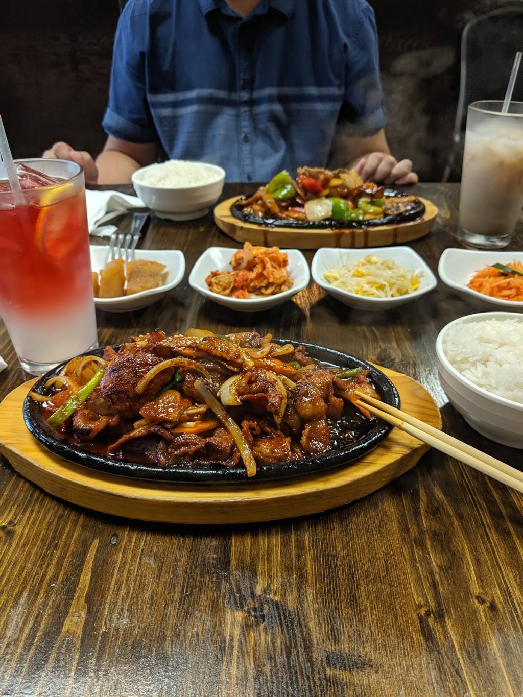 Sols on the Square | restaurant | 117 E Mifflin St, Madison, WI 53703, USA | 6082510116 OR +1 608-251-0116