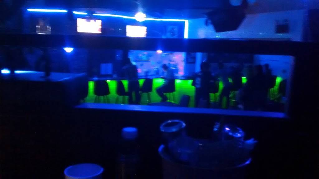 MI ZARAPE SPORTS BAR & GRILL | restaurant | 3624 W Vine St, Kissimmee, FL 34741, USA | 4078462235 OR +1 407-846-2235