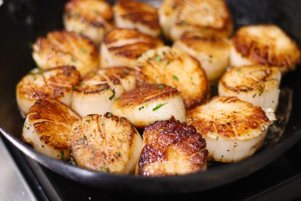 Roots Restaurant | restaurant | 13499 Bell Tower Dr Suite E-518A, Fort Myers, FL 33907, USA | 2394373935 OR +1 239-437-3935