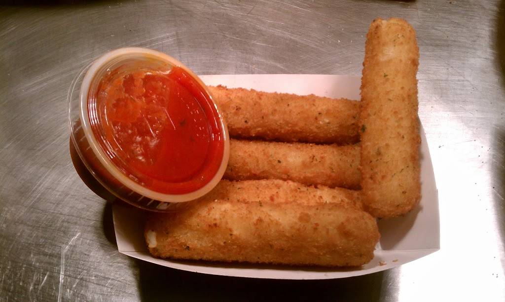 Shepards Drive-In | restaurant | 238 Ripon Rd, Berlin, WI 54923, USA | 9203612171 OR +1 920-361-2171