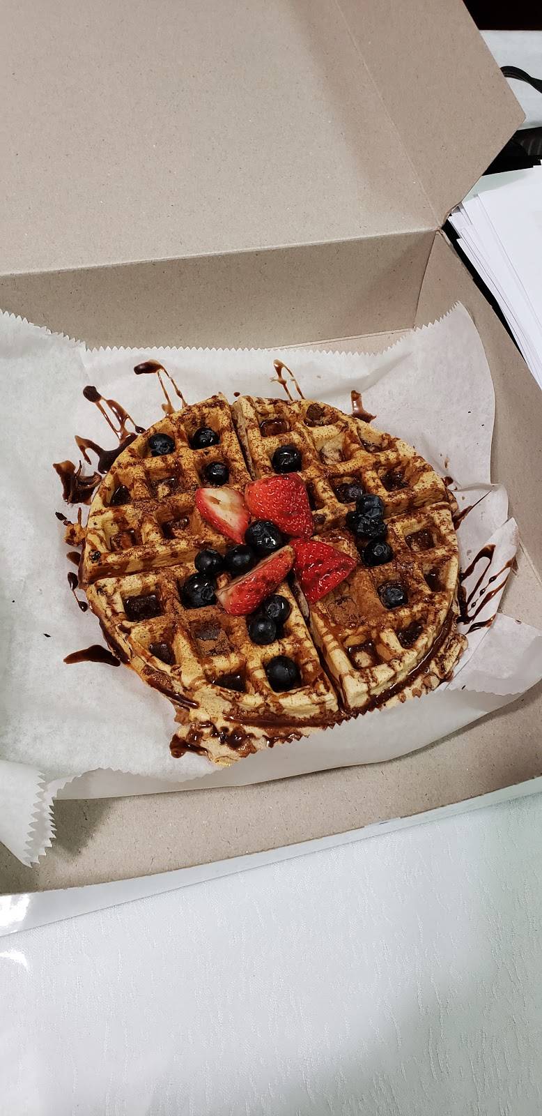 Mocha Bleu | restaurant | 1399 Queen Anne Rd, Teaneck, NJ 07666, USA | 2018372538 OR +1 201-837-2538