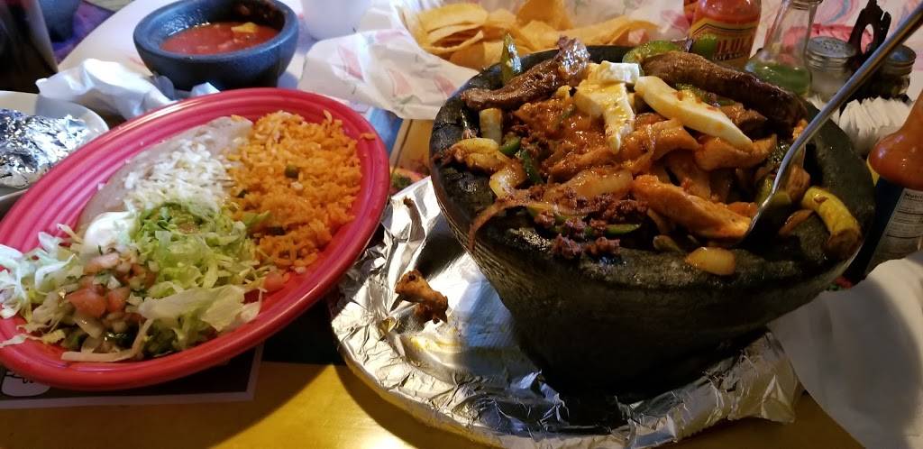 El Rancho | restaurant | 12659 Riley St, Holland, MI 49424, USA | 6167869505 OR +1 616-786-9505