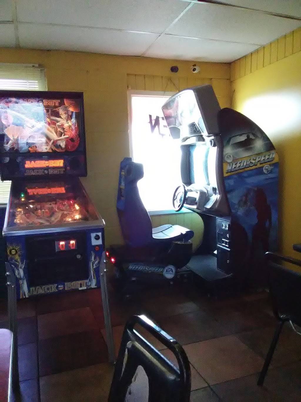 Pro Pizza | meal delivery | 704 US-61, New Madrid, MO 63869, USA | 5737485199 OR +1 573-748-5199