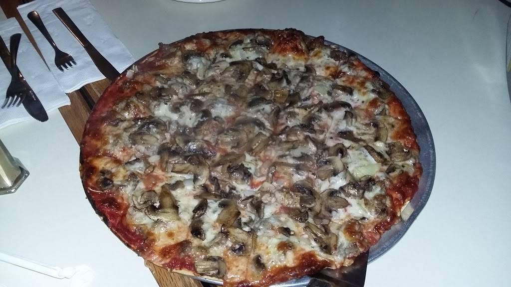 Cataros Italian Villa | restaurant | 5641 W Beloit Rd, Milwaukee, WI 53214, USA | 4145451520 OR +1 414-545-1520