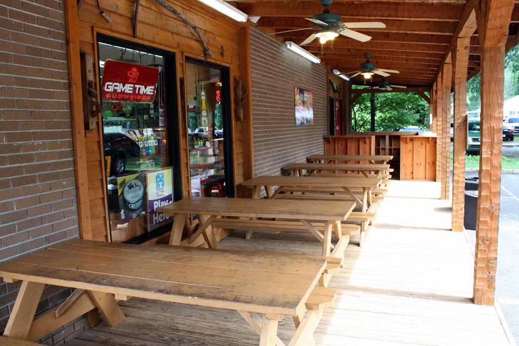 Pigeon River Smokehouse | restaurant | 3105 Big Creek Rd, Hartford, TN 37753, USA | 4234870061 OR +1 423-487-0061