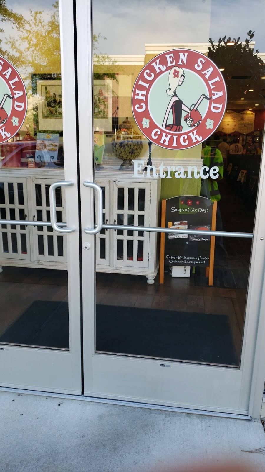 Chicken Salad Chick | restaurant | 588 Pinnacle Place High Point, Town Center, Prattville, AL 36066, USA | 3342853729 OR +1 334-285-3729