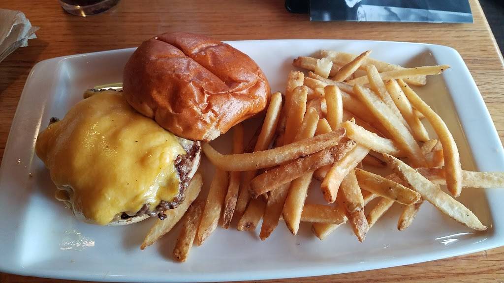 Applebees Grill + Bar | restaurant | 85 Main St, Tewksbury, MA 01876, USA | 9788580418 OR +1 978-858-0418