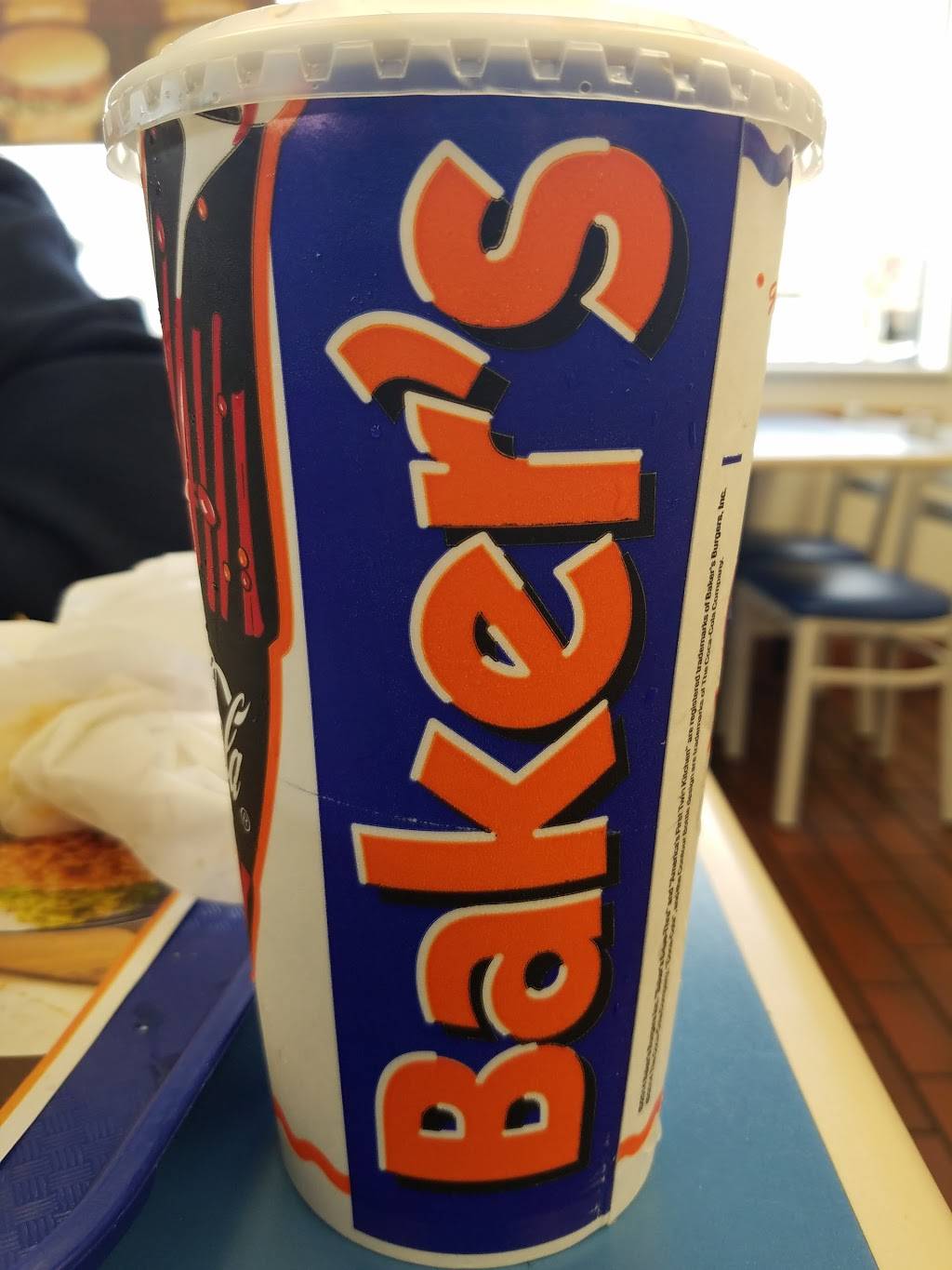 Bakers Drive-Thru | restaurant | The Courtyard Shopping Center, 1310 E Washington St, Colton, CA 92324, USA | 9098845233 OR +1 909-884-5233