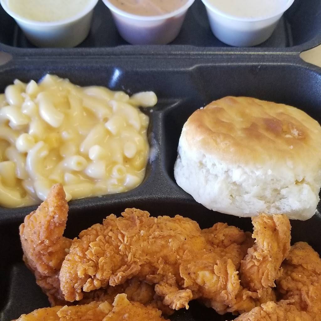 Champs Chicken | meal takeaway | 465 Opelika Rd, Auburn, AL 36830, USA | 3342091199 OR +1 334-209-1199