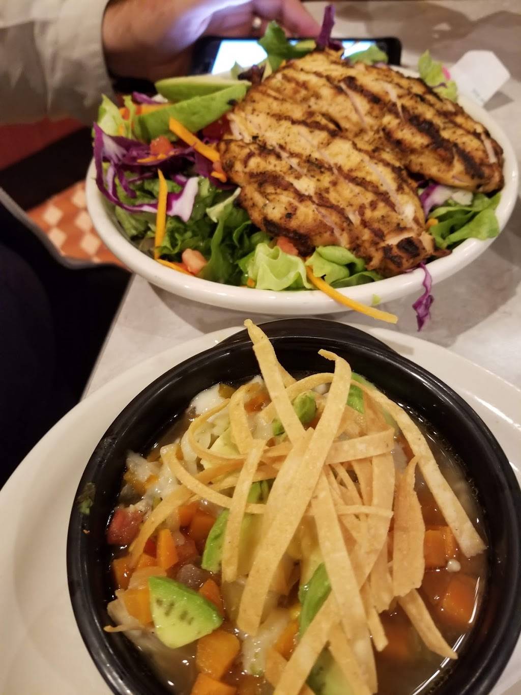 Chuys | restaurant | 28244 Diehl Rd, Warrenville, IL 60555, USA | 6303930911 OR +1 630-393-0911