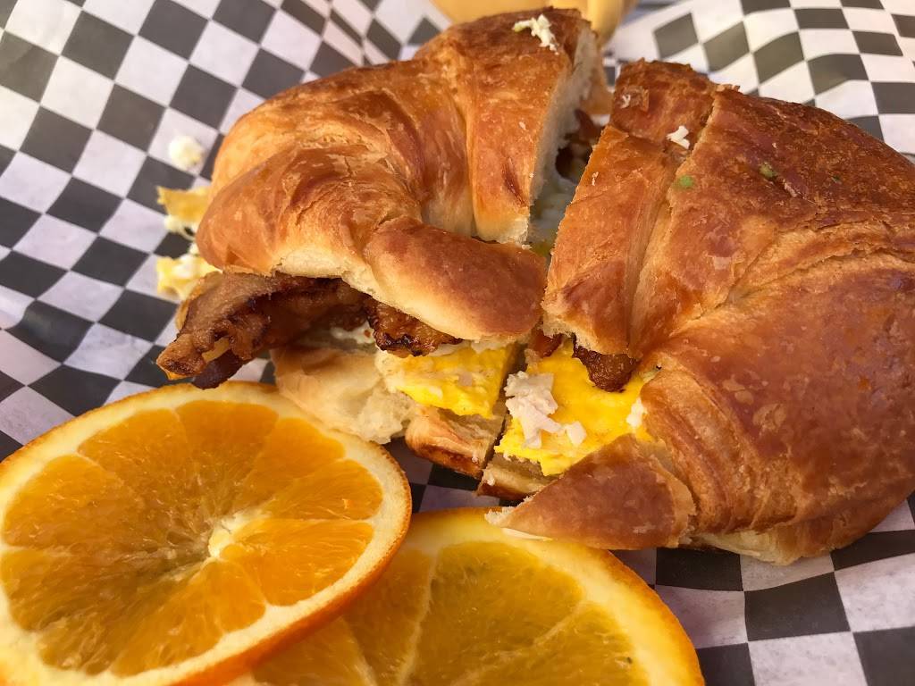 Yellow Vase | cafe | 51 Malaga Cove Plaza, Palos Verdes Estates, CA 90274, USA | 3103780013 OR +1 310-378-0013