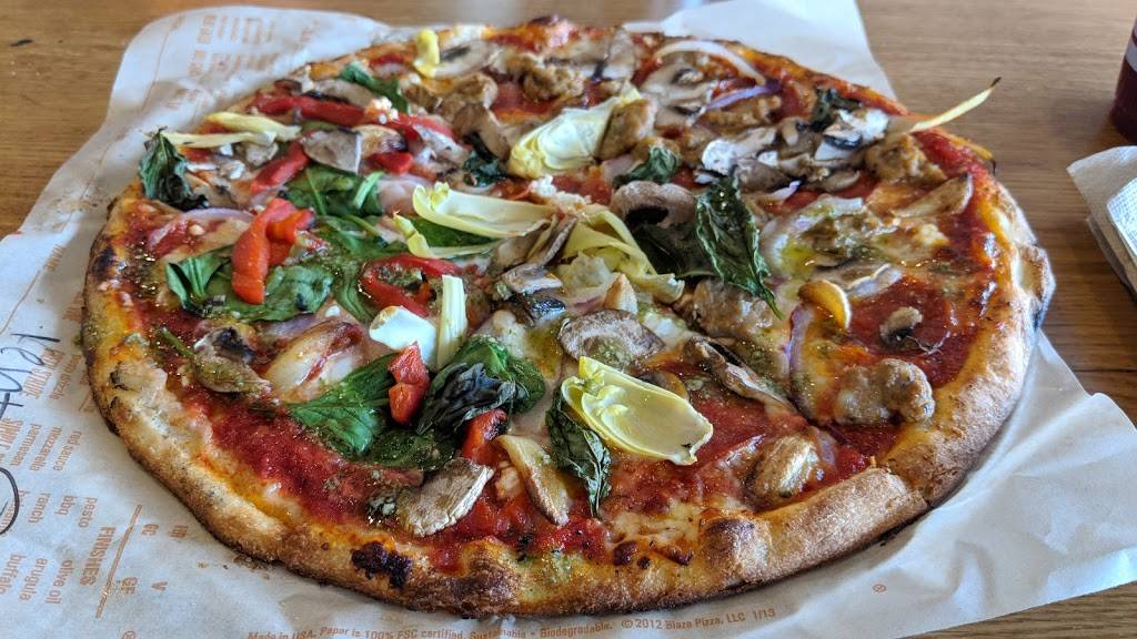 Blaze Pizza | meal takeaway | 685 Coleman Ave, San Jose, CA 95110, USA | 4082737186 OR +1 408-273-7186