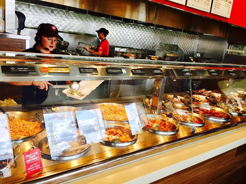 Panda Express | restaurant | 900 Brown Rd, Auburn Hills, MI 48326, USA | 2483933920 OR +1 248-393-3920