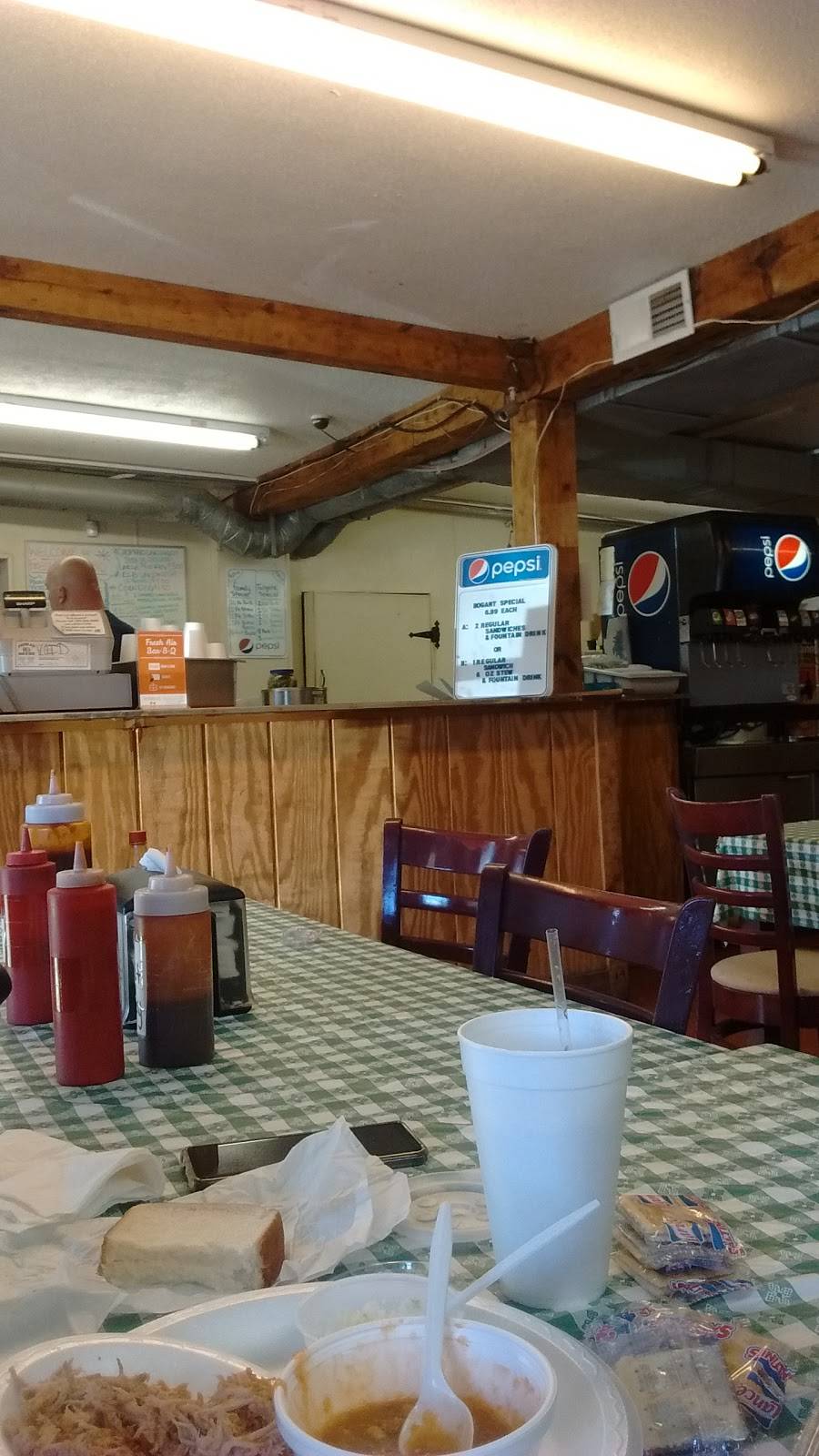 Fresh Air Barbeque | restaurant | 5170 Atlanta Hwy, Bogart, GA 30622, USA | 7707255227 OR +1 770-725-5227