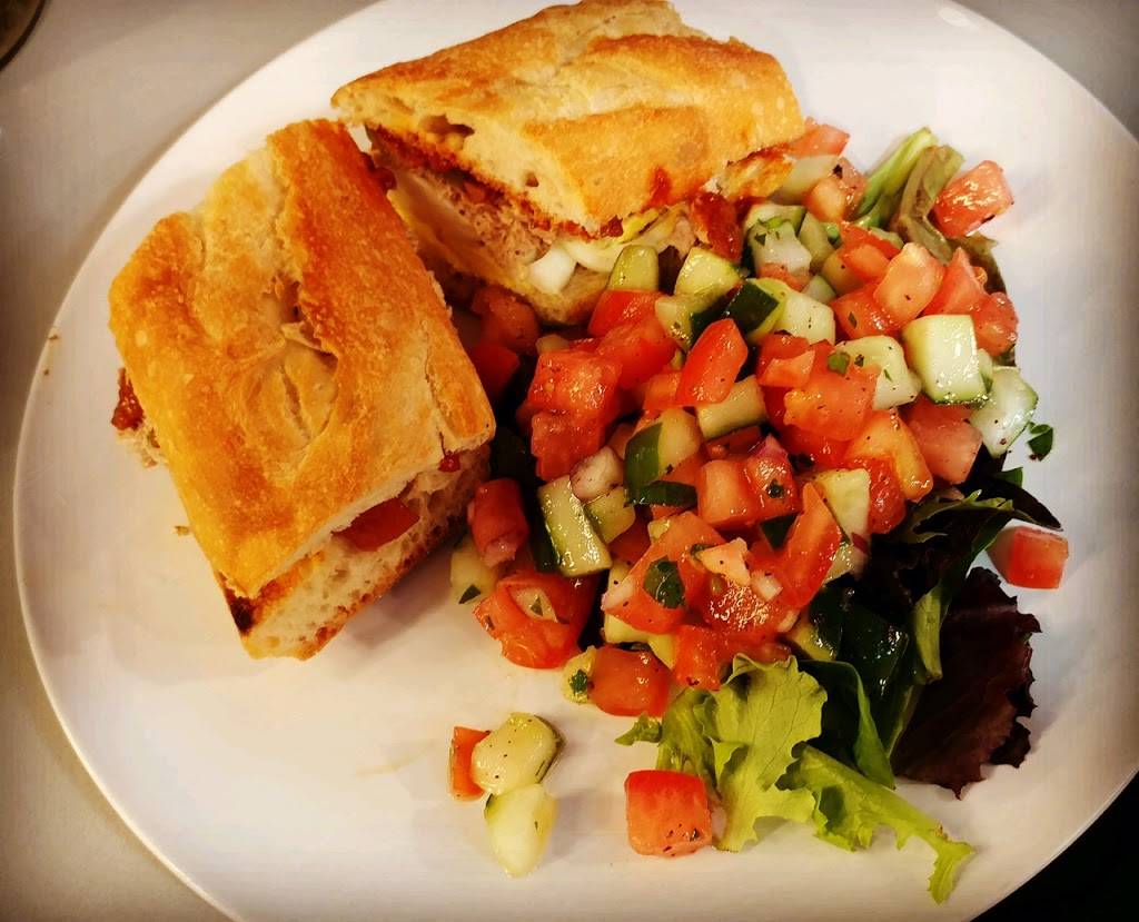 Effys Cafe | restaurant | 104 W 96th St, New York, NY 10025, USA | 2122806200 OR +1 212-280-6200