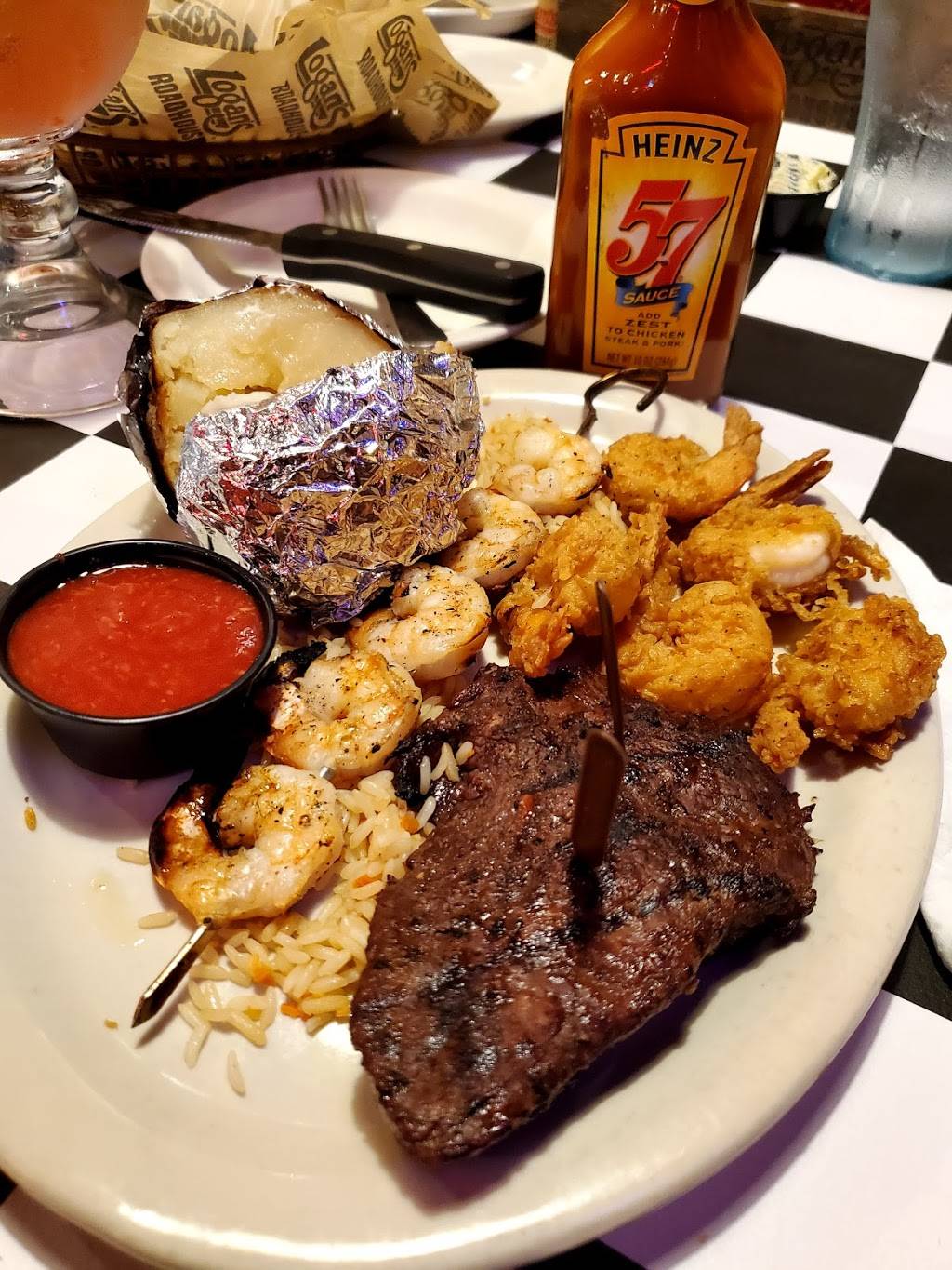 Logans Roadhouse | restaurant | 3954 N Gloster St, Tupelo, MS 38804, USA | 6628407552 OR +1 662-840-7552