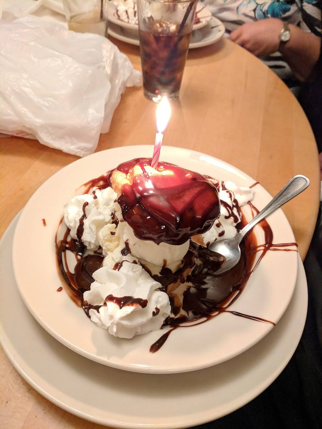 Nicks 22nd Street Steakhouse | restaurant | 48900 Van Dyke Ave, Shelby Charter Twp, MI 48317, USA | 5867313900 OR +1 586-731-3900