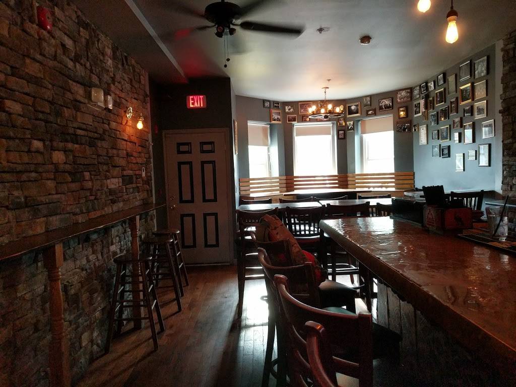 Crisp Kitchen + Bar | restaurant | 1837 1st St NW, Washington, DC 20001, USA | 2028539115 OR +1 202-853-9115