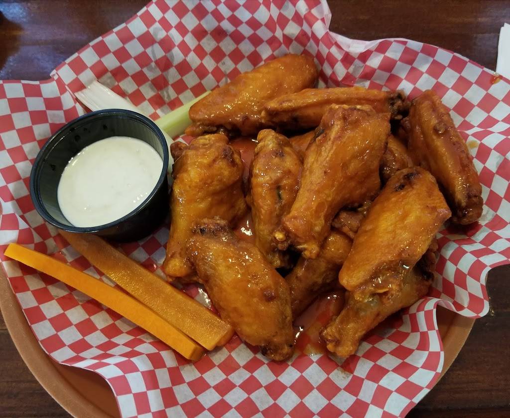 Temple Hill Tavern | restaurant | 171 Temple Hill Rd, New Windsor, NY 12553, USA | 8455639044 OR +1 845-563-9044