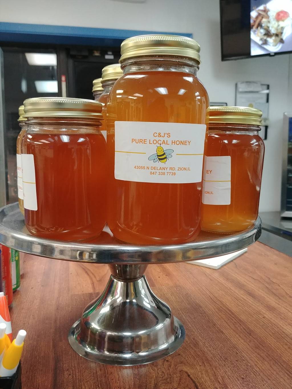 C&J Gourmet Sandwiches | restaurant | 1301 21st St, Zion, IL 60099, USA | 8472463324 OR +1 847-246-3324