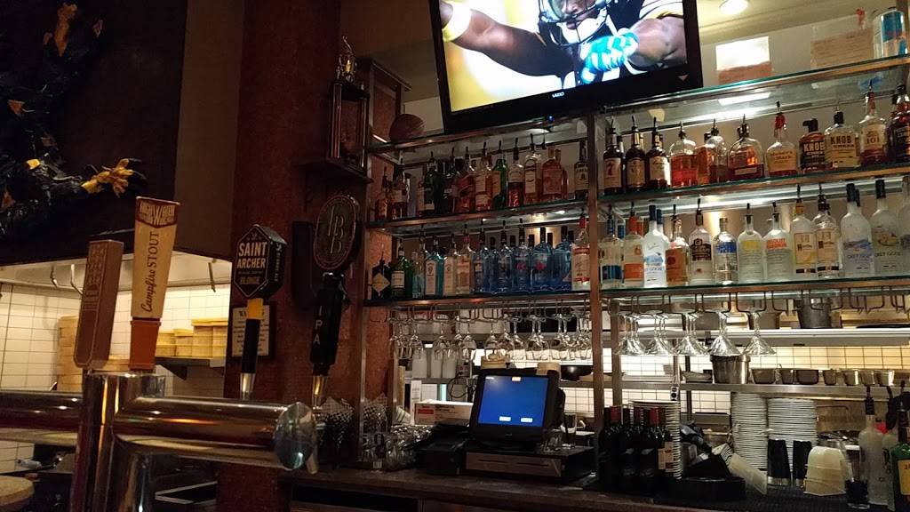 Fats Asia Bistro, Roseville | restaurant | 1500 Eureka Rd, Roseville, CA 95661, USA | 9167873287 OR +1 916-787-3287