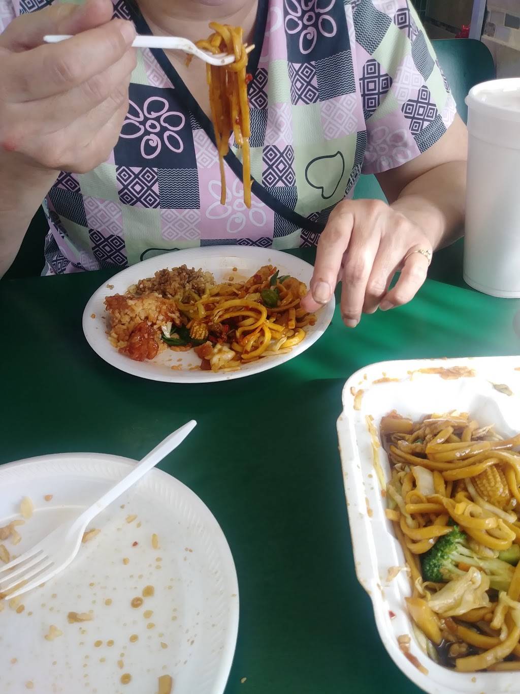 New Wok Express | restaurant | 1212 S Buckner Blvd, Dallas, TX 75217, USA | 2143982889 OR +1 214-398-2889