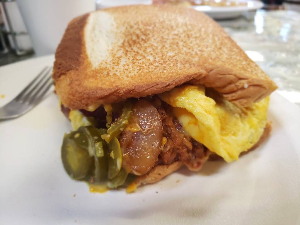 McKenzies Barbeque | restaurant | 1501 N Frazier St, Conroe, TX 77301, USA | 9365394300 OR +1 936-539-4300