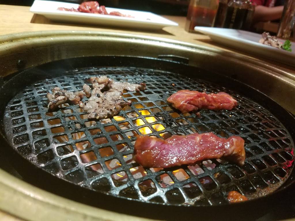 Gyu-Kaku Japanese BBQ | restaurant | 14457 Ventura Blvd, Sherman Oaks, CA 91423, USA | 8185015400 OR +1 818-501-5400