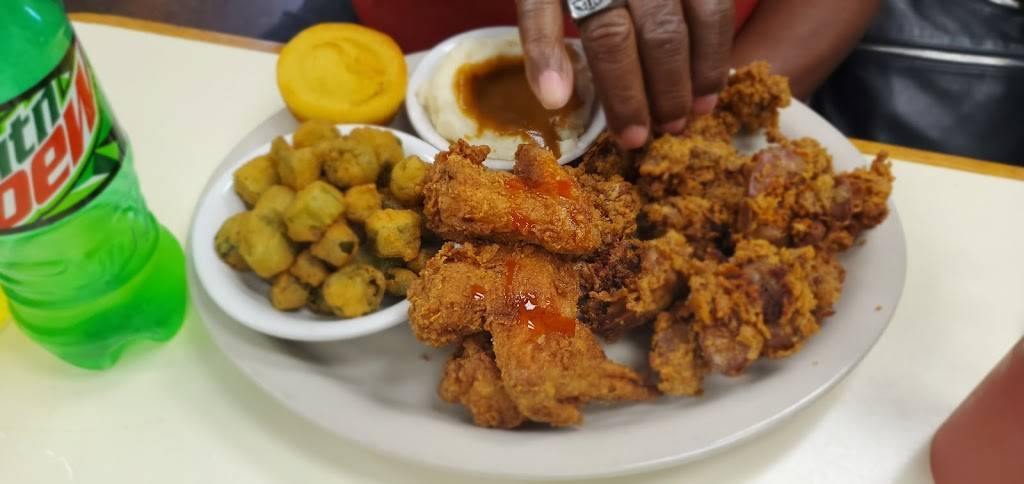 Hunters Family Restaurant | restaurant | CORRECT # IS 2456, 2750 Co Rd 36, Akron, AL 35441, USA | 2053726577 OR +1 205-372-6577