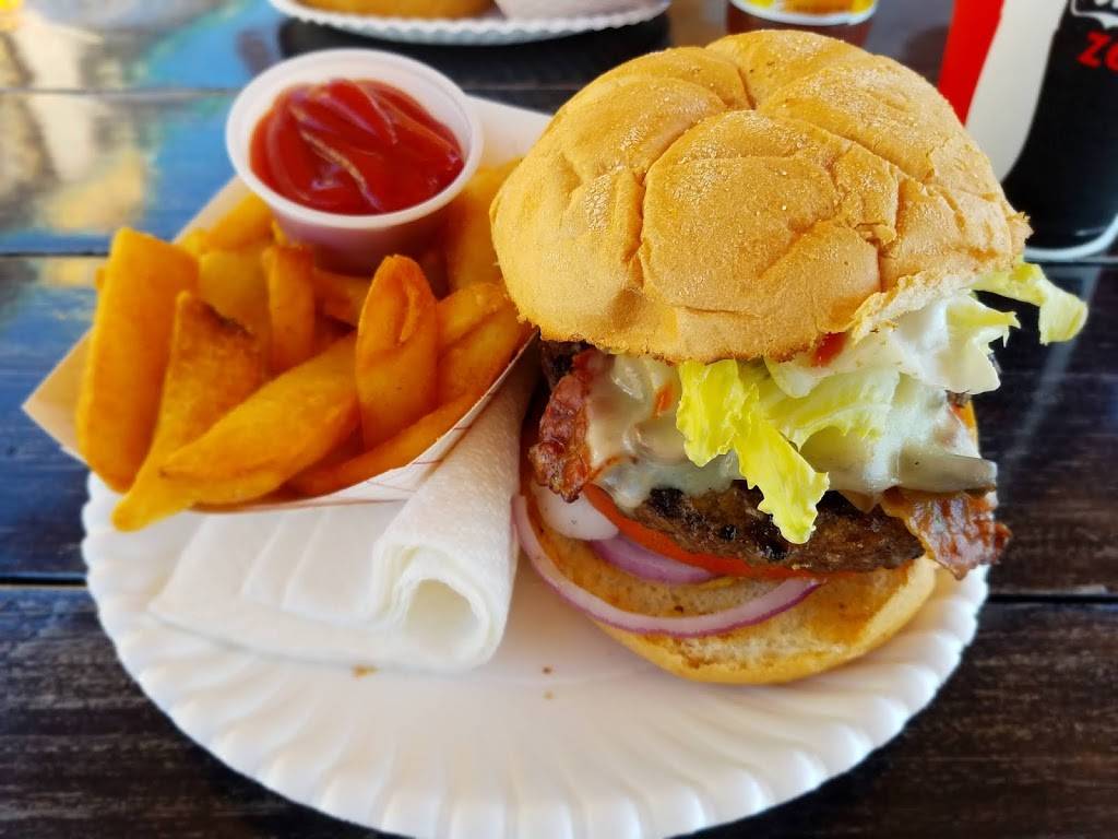 Willys Tropical Breeze Cafe | restaurant | 10800 Pine Island Dr, Spring Hill, FL 34607, USA | 3525960700 OR +1 352-596-0700