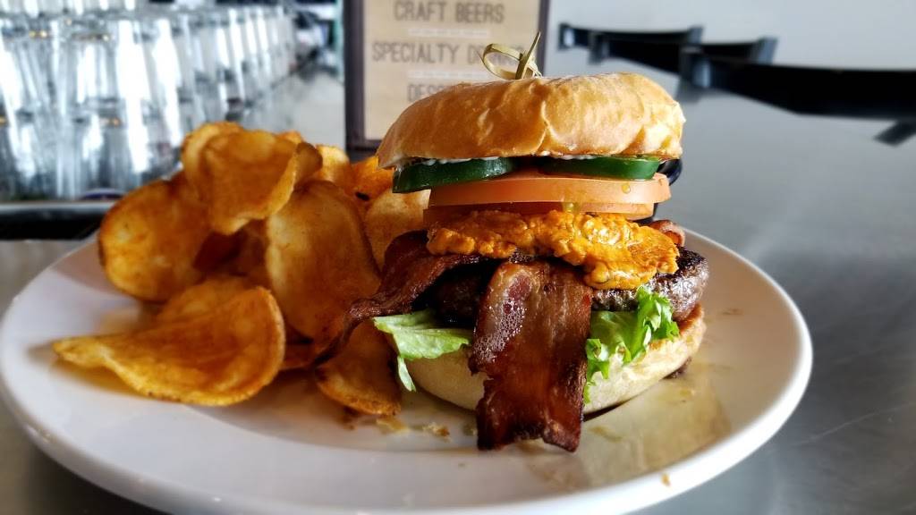 Big Kahuna Wings - West Town | restaurant | 7804 Montvue Rd, Knoxville, TN 37919, USA | 8653377463 OR +1 865-337-7463