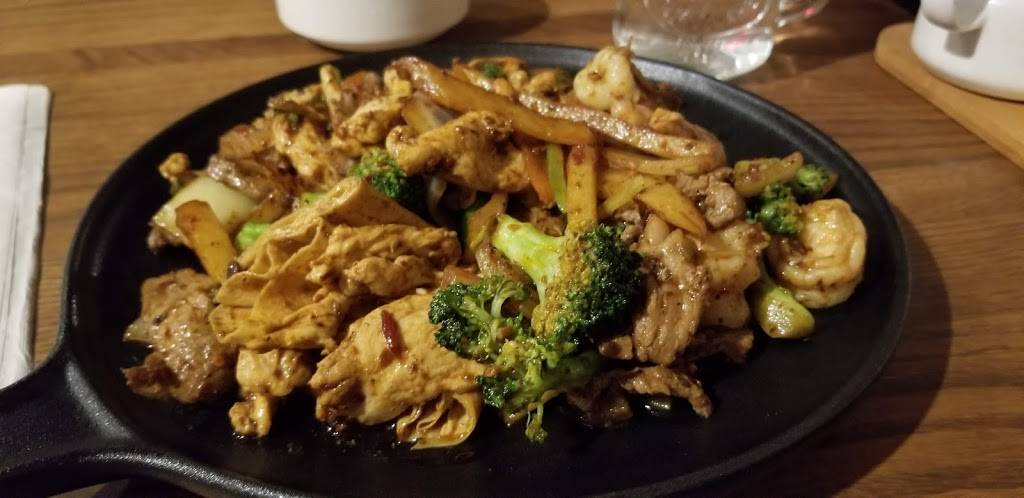 Nüjoy Chinese Restaurant & Bar | restaurant | 11311 Euclid Ave, Cleveland, OH 44106, USA | 2169997016 OR +1 216-999-7016