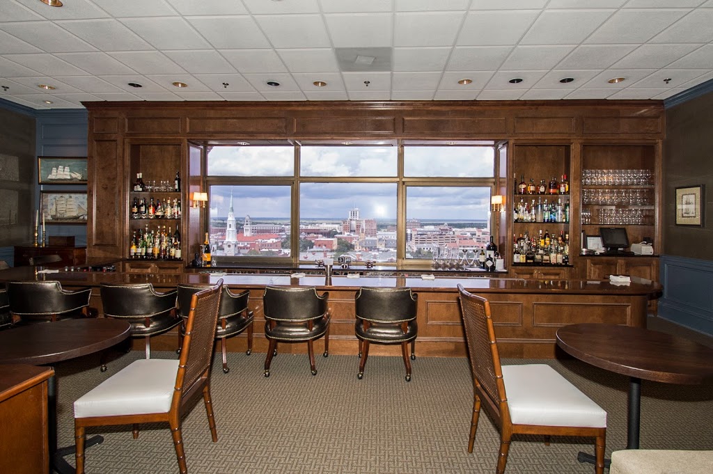Chatham Club | restaurant | 15 Liberty St 14th floor, Savannah, GA 31401, USA | 9122334171 OR +1 912-233-4171