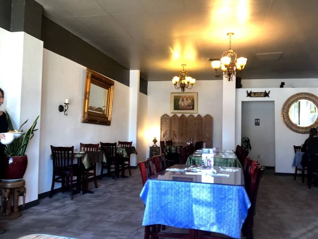 Janyas Thai Cuisine | restaurant | 630 N Market St, Redding, CA 96003, USA | 5302437682 OR +1 530-243-7682