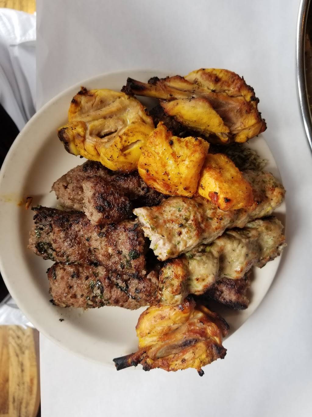 Rezas Restaurant | restaurant | 5255 N Clark St, Chicago, IL 60640, USA | 7735611898 OR +1 773-561-1898