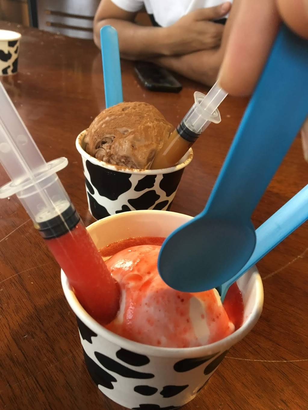 Milkster Nitrogen Creamery of Madison Heights, MI | restaurant | 31055 John R Rd, Madison Heights, MI 48071, USA | 2488027353 OR +1 248-802-7353