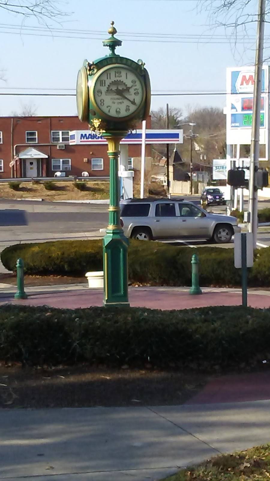 Wing F Chow | restaurant | 3260 Lapland Dr, Cincinnati, OH 45239, USA | 5139233841 OR +1 513-923-3841